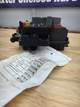 2003-2006 Chevrolet Silverado / GMC Sierra 1500 Engine Bay Fuse Box