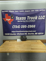 1999-2002 Chevrolet Silverado / GMC Sierra 1500 Engine Bay Fuse Box