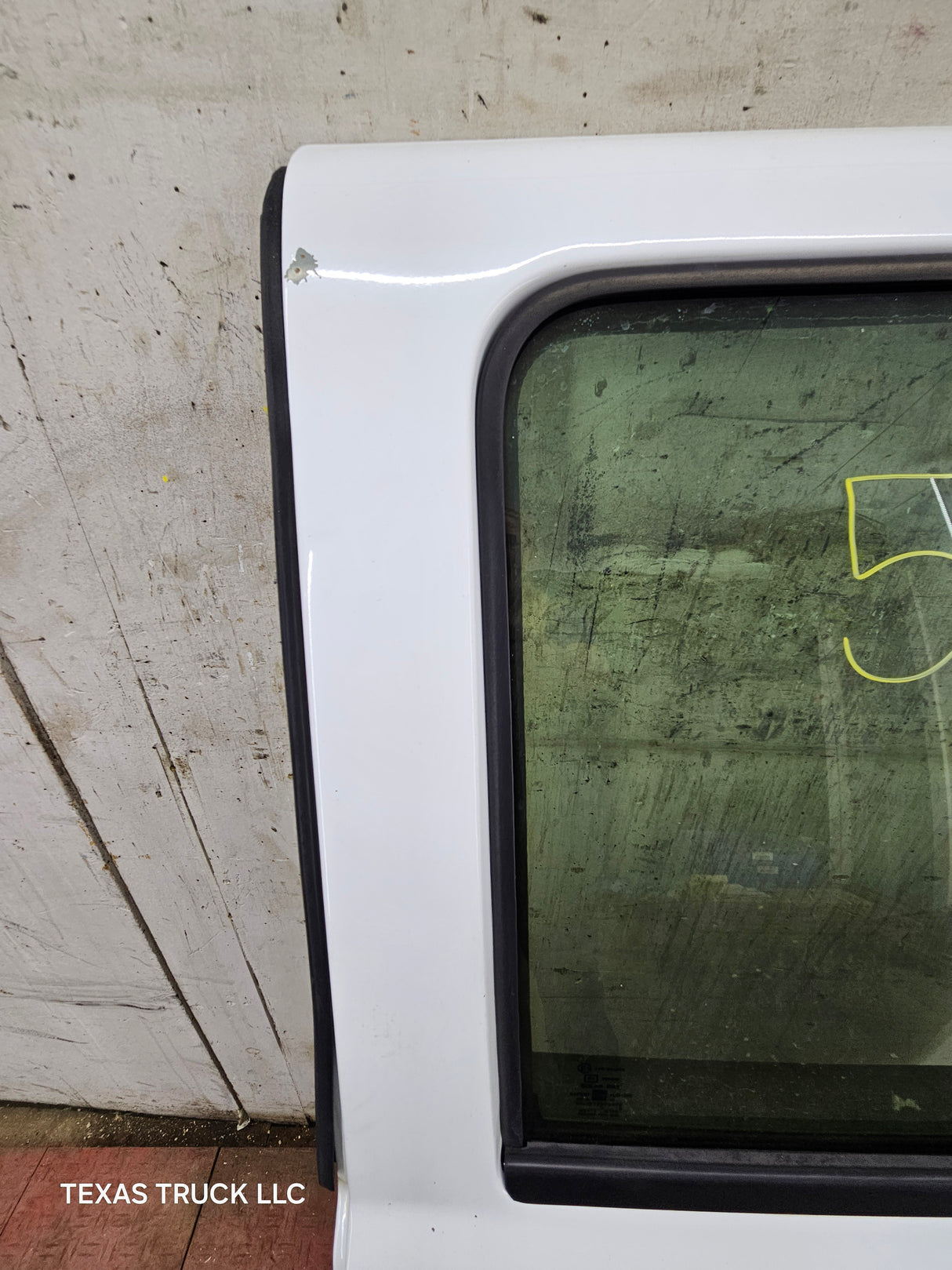 1999-2007 Chevrolet Silverado / GMC Sierra 1500 2500 3500 HD Rear Driver side LH Crew Cab rear door