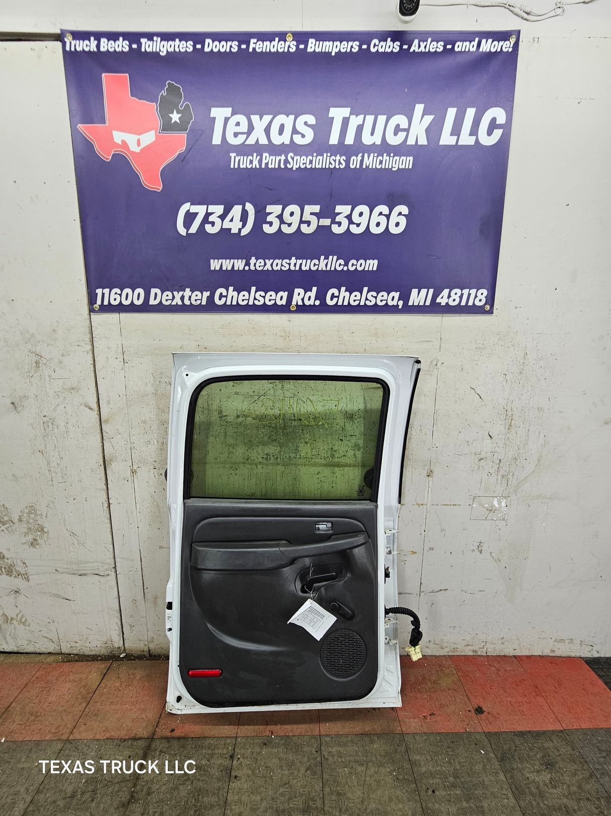 1999-2007 Chevrolet Silverado / GMC Sierra 1500 2500 3500 HD Rear Driver side LH Crew Cab rear door