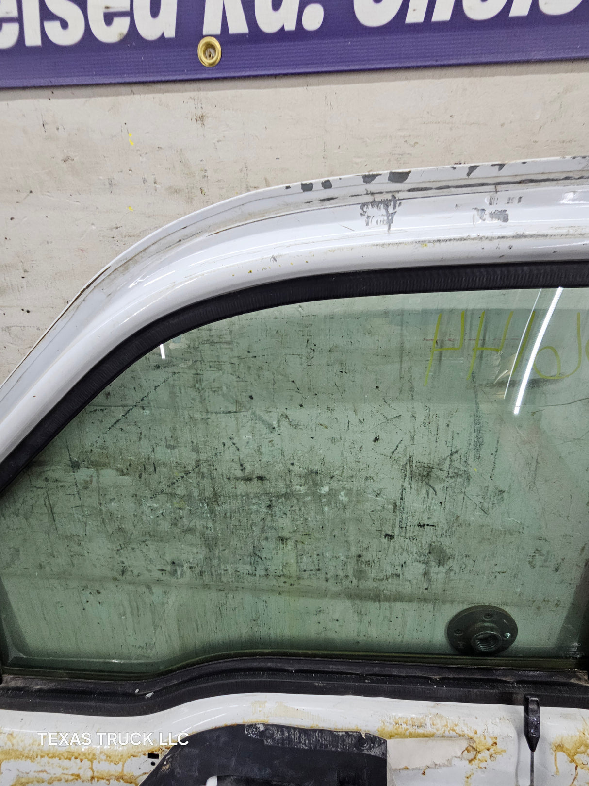 1999-2011 Ford Super Duty / Excursion Front Passenger RH Door F250 F350 F450 F550
