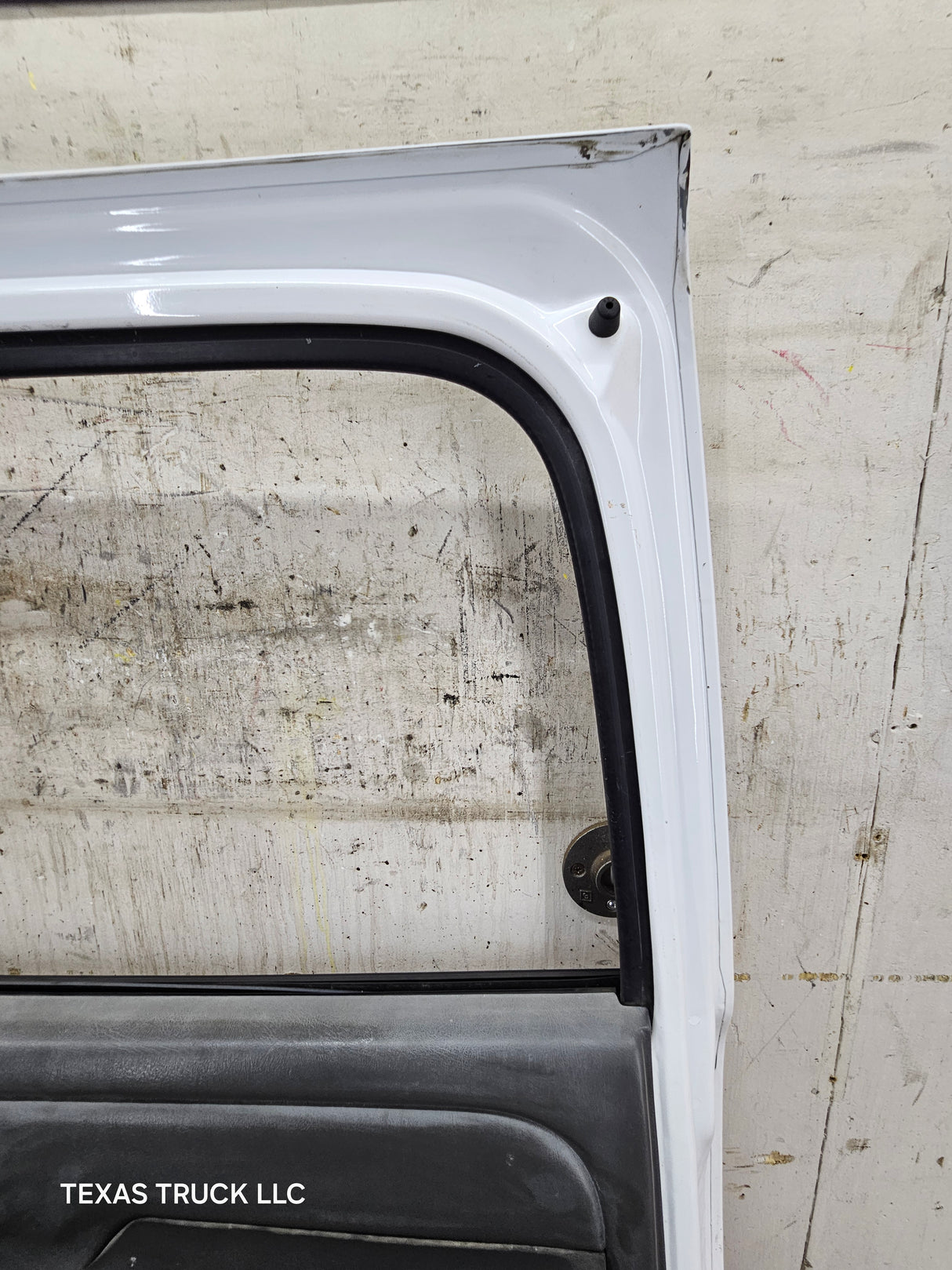1999-2006 Chevrolet Silverado / GMC Sierra 1500 2500 3500 HD Rear Passenger side Crew Cab rear door RH