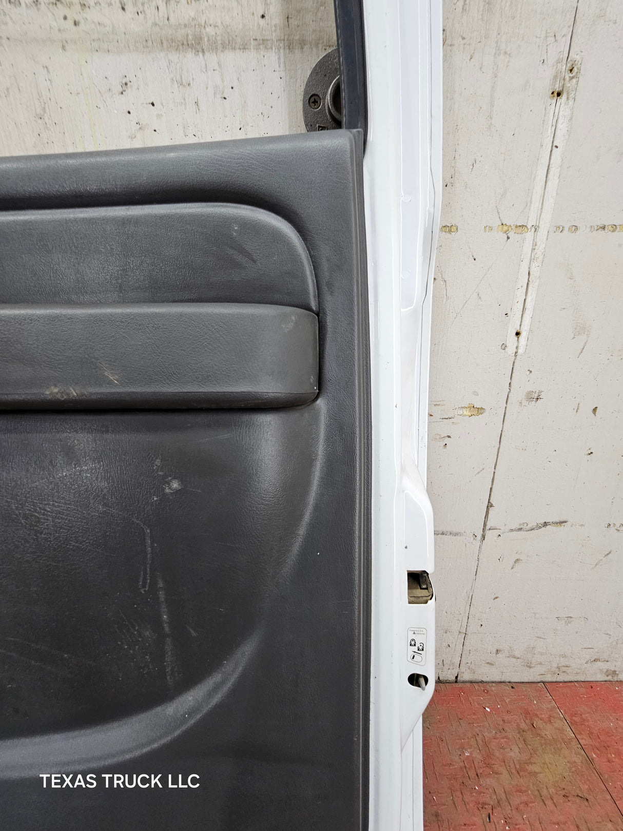 1999-2006 Chevrolet Silverado / GMC Sierra 1500 2500 3500 HD Rear Passenger side Crew Cab rear door RH