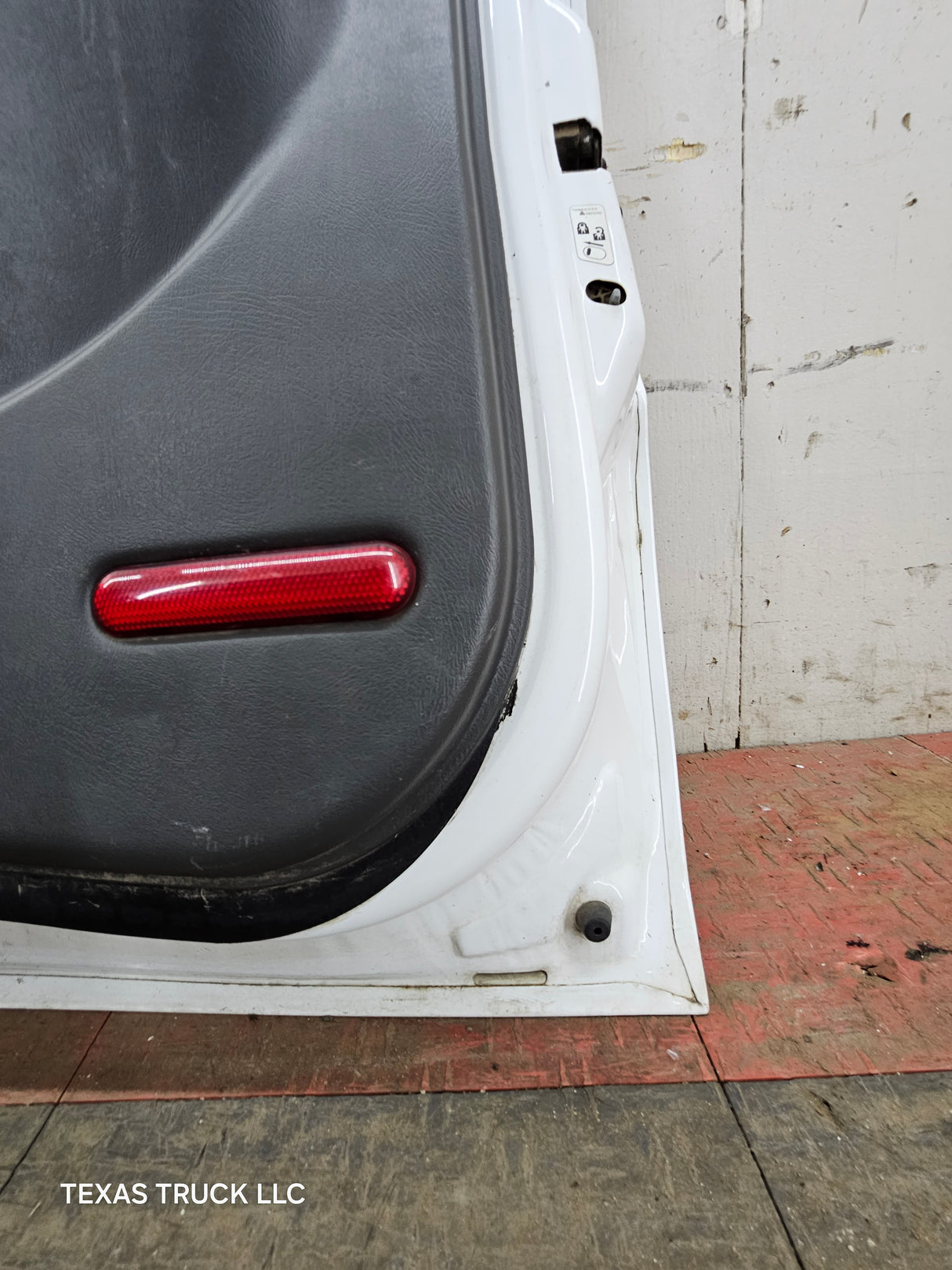 1999-2006 Chevrolet Silverado / GMC Sierra 1500 2500 3500 HD Rear Passenger side Crew Cab rear door RH