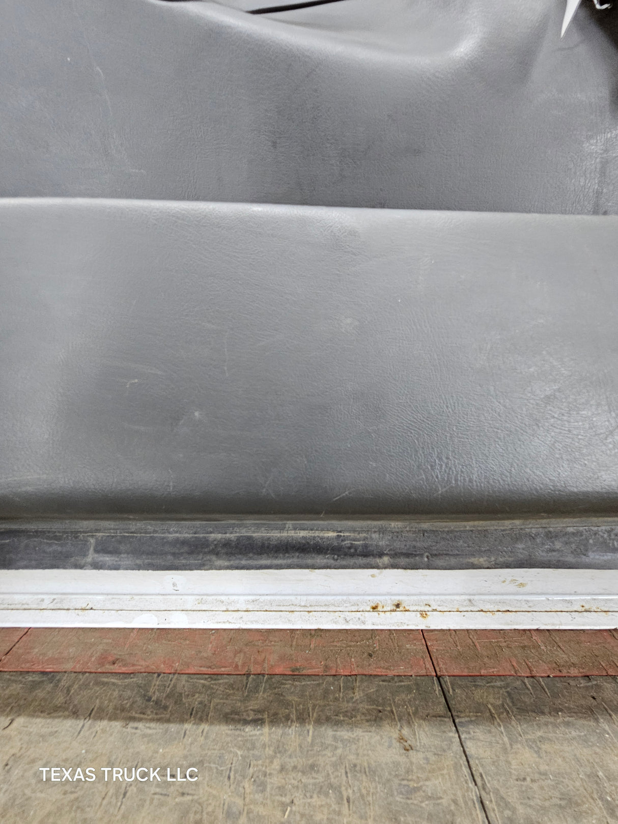 1999-2006 Chevrolet Silverado / GMC Sierra 1500 2500 3500 HD Front Driver Side Door LH