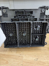 2003-2006 Chevrolet Silverado / GMC Sierra 2500 Engine Bay Fuse Box
