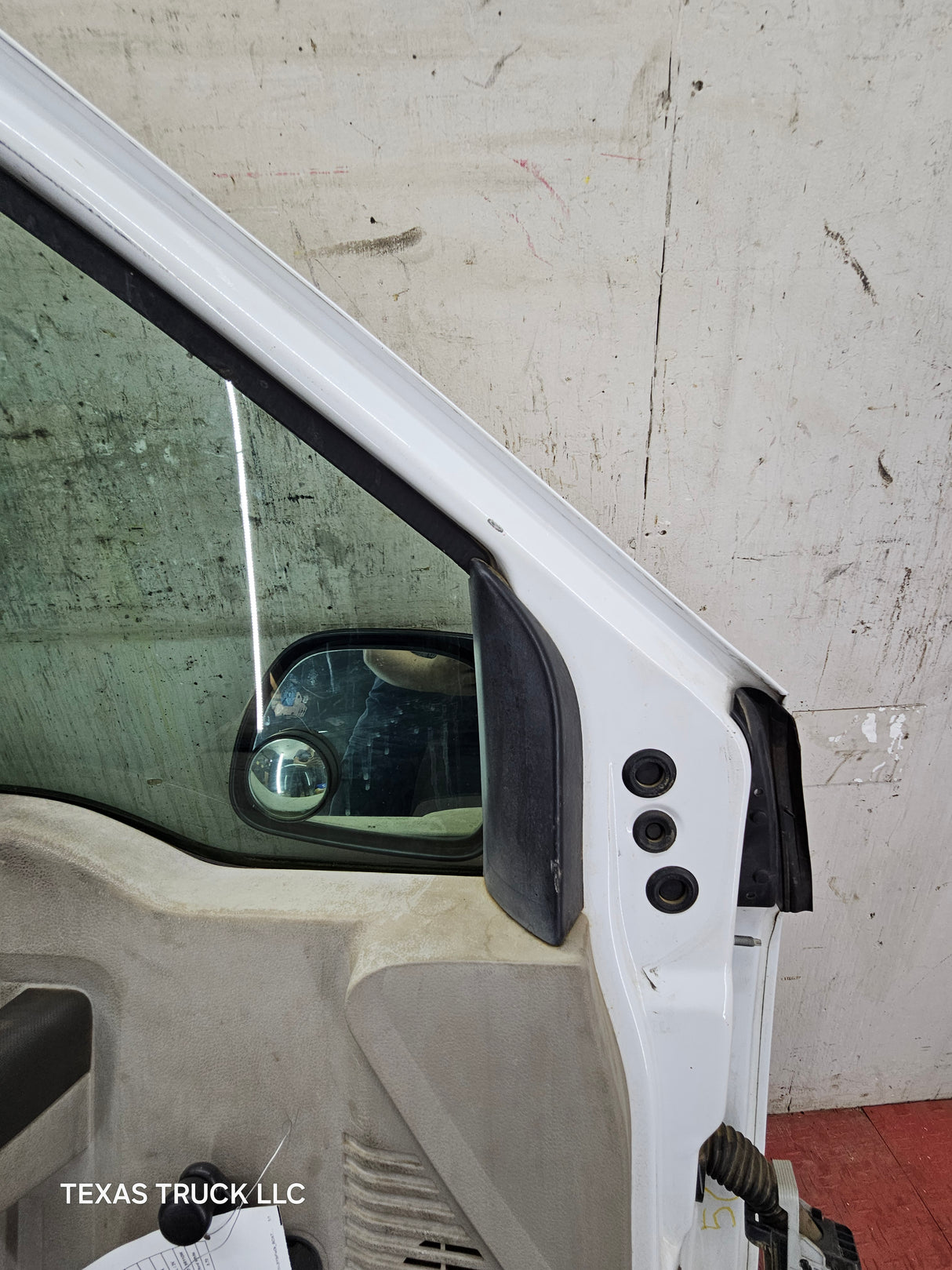 1999-2011 Ford Super Duty LH Front Driver Side Door F250 F350 F450 F550 - Oxford White