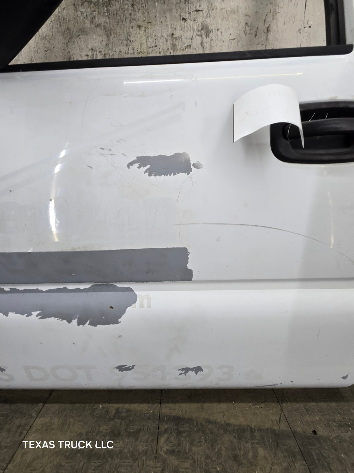 1999-2006 Chevrolet Silverado / GMC Sierra 1500 2500 3500 HD Front Driver Side Door LH