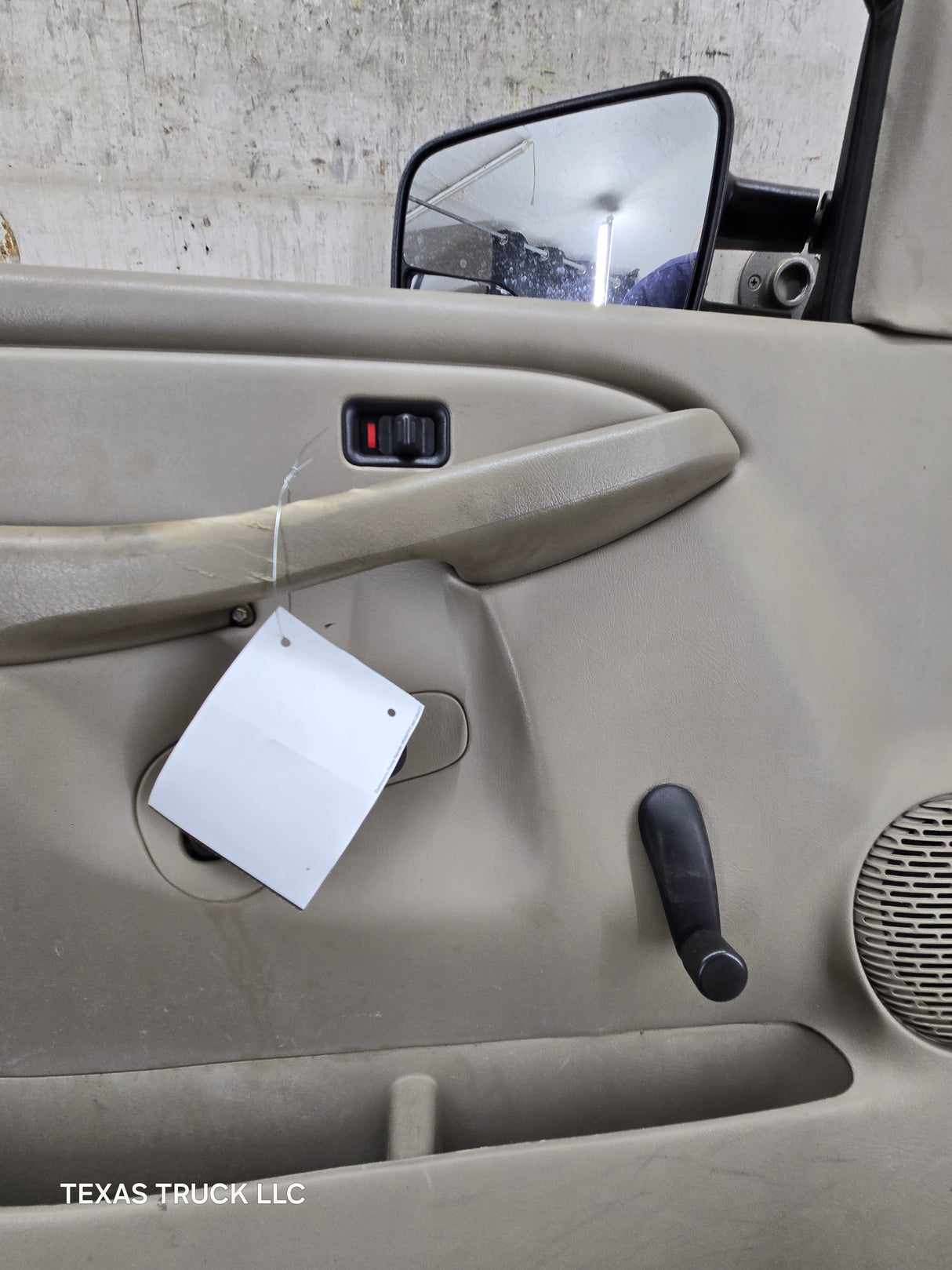 1999-2006 Chevrolet Silverado / GMC Sierra 1500 2500 3500 HD Front Driver Side Door LH