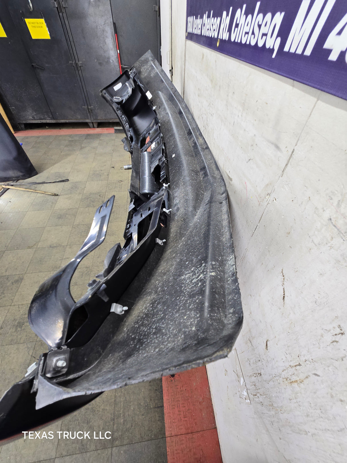 2023-2025 Ford Super Duty F250 F350 Front Bumper