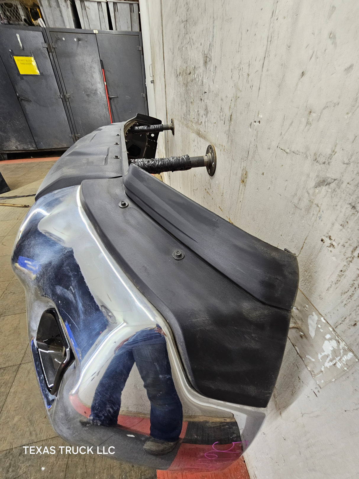 2024-2025 Chevrolet Silverado 2500/3500 HD Front Bumper - Chrome
