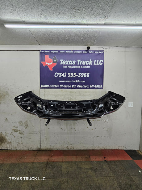2024-2025 Chevrolet Silverado 2500/3500 HD Front Bumper - Chrome