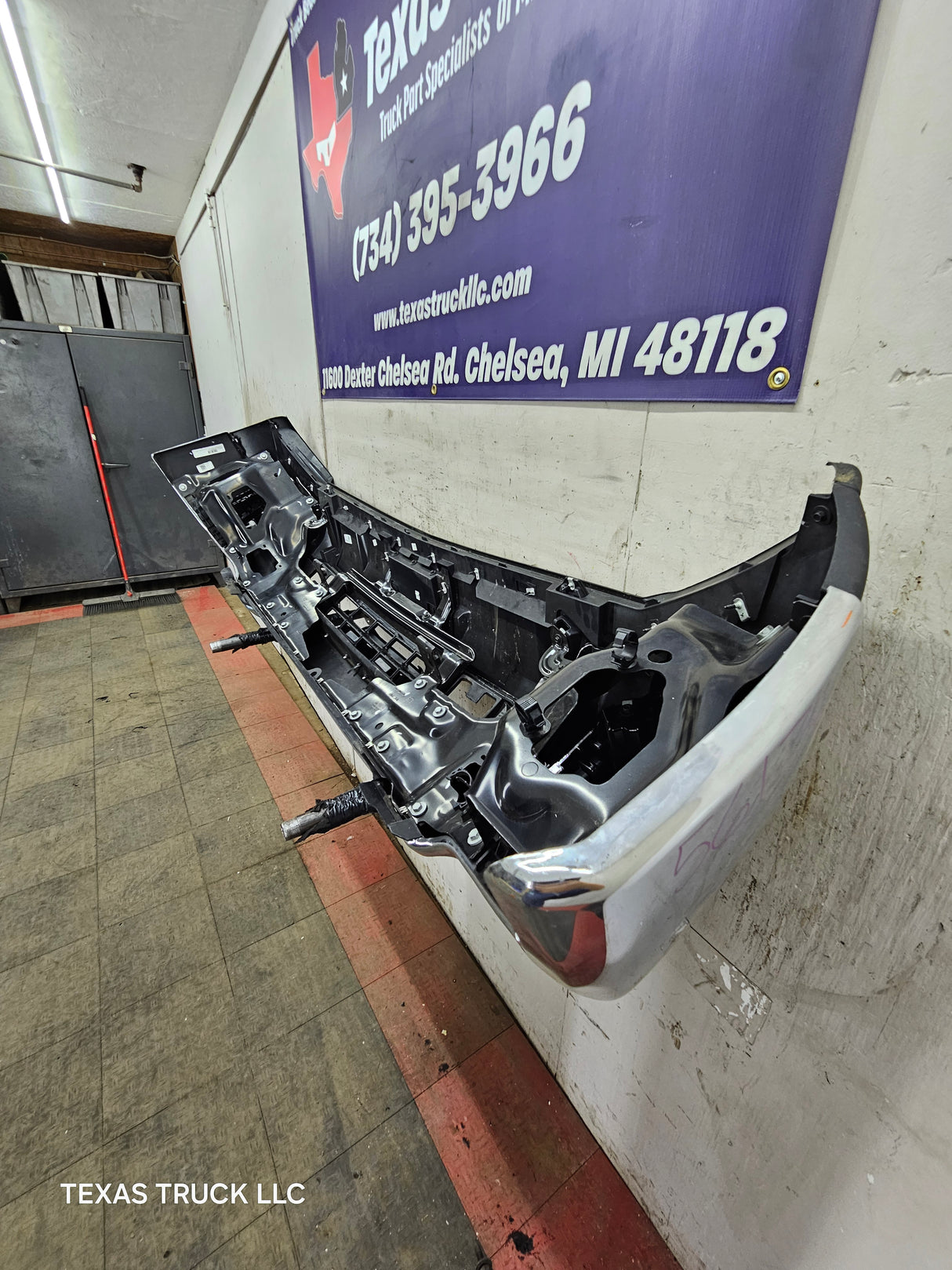 2024-2025 Chevrolet Silverado 2500/3500 HD Front Bumper - Chrome