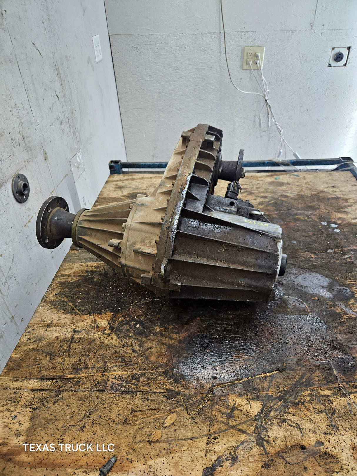 1999-2003 7.3L Power Stroke 273-F Transfer Case Electric Shift Transfer Case F87A-7A195-JD Ford Pickup F250 F350 F450 F550 Super Duty Excursion