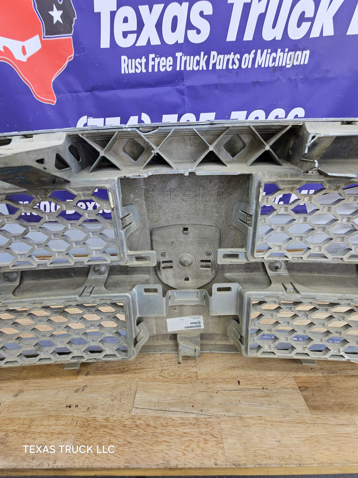 2009-2011 Dodge Ram 1500 Chrome Grill Surround