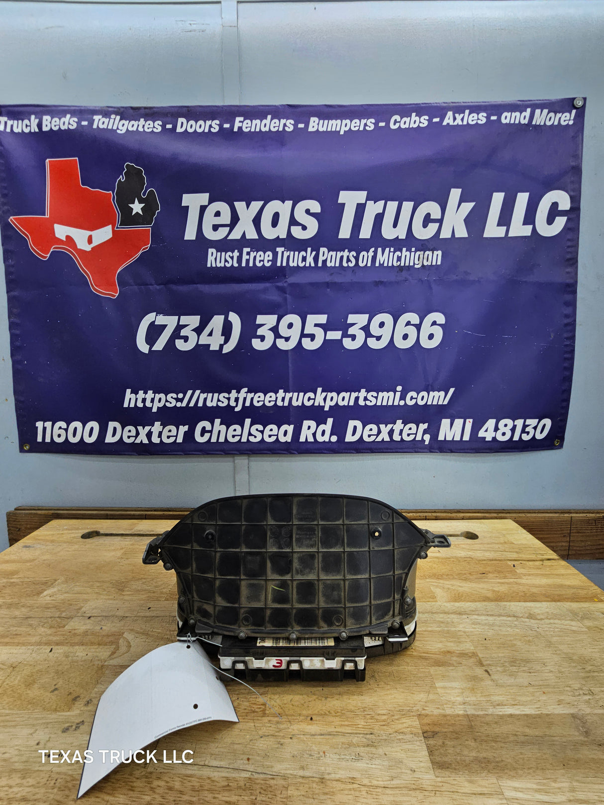 2007-2013 Chevrolet Silverado GMC Sierra Instrument Cluster Gauge Speedometer