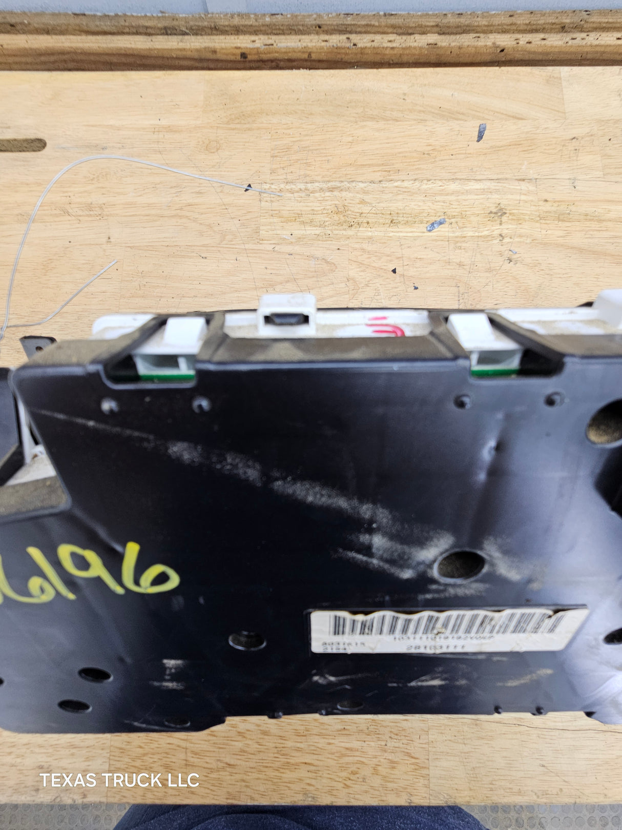 2007-2013 Chevrolet Silverado GMC Sierra Instrument Cluster Gauge Speedometer