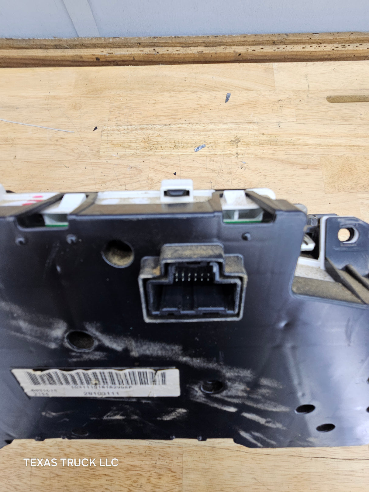 2007-2013 Chevrolet Silverado GMC Sierra Instrument Cluster Gauge Speedometer