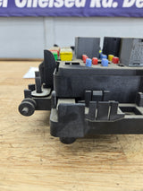 2003-2006 Chevrolet Silverado / GMC Sierra 1500 Engine Bay Fuse Box