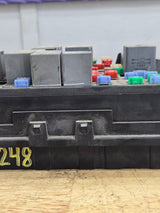 2003-2006 Chevrolet Silverado / GMC Sierra 1500 Engine Bay Fuse Box