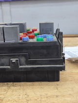 2003-2006 Chevrolet Silverado / GMC Sierra 1500 Engine Bay Fuse Box