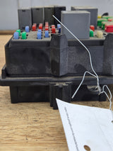 2003-2006 Chevrolet Silverado / GMC Sierra 1500 Engine Bay Fuse Box