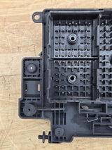 2003-2006 Chevrolet Silverado / GMC Sierra 1500 Engine Bay Fuse Box