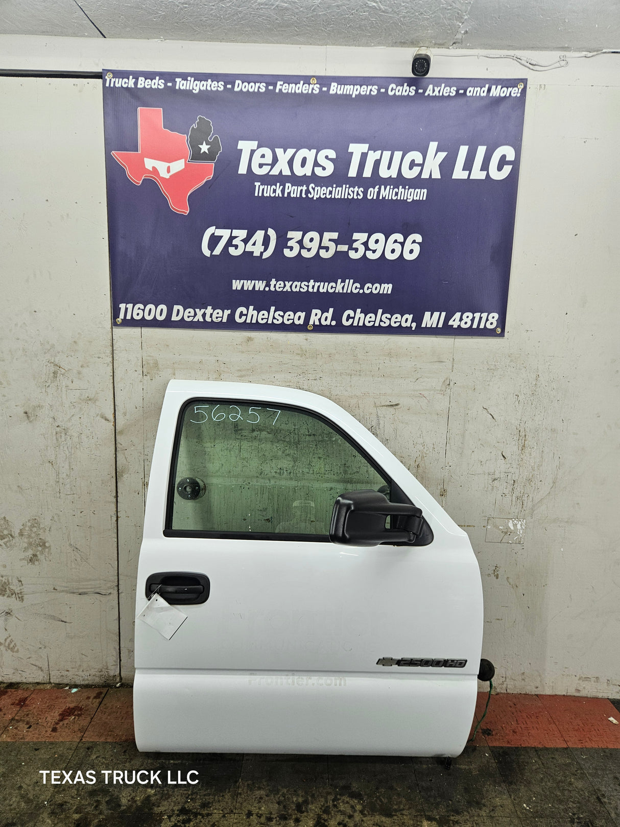 1999-2006 Chevrolet Silverado / GMC Sierra 1500 2500 3500 HD Front Passenger side Door RH