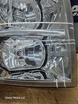 2007-2013 Chevrolet Silverado 1500 2500 3500 RH Passenger Side Halogen Headlight 25833679