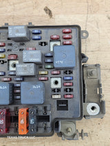 1999-2002 Chevrolet Silverado / GMC Sierra 1500 Engine Bay Fuse Box