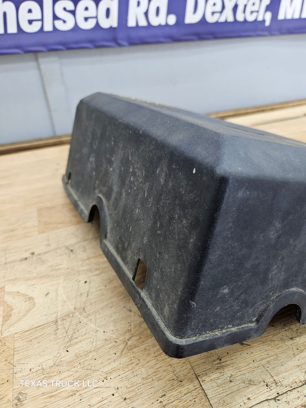2007-2014 Chevrolet Silverado / GMC Sierra Fuse Box Cover Lid Engine Bay 15899830
