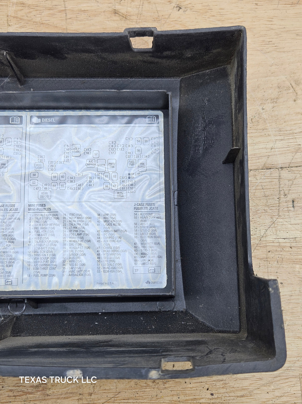 2007-2014 Chevrolet Silverado / GMC Sierra Fuse Box Cover Lid Engine Bay 15899830