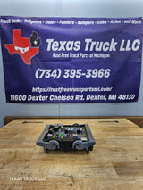 2007-2009 Chevrolet Silverado / GMC Sierra 1500 2500 3500 Engine Bay Fuse Box