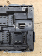 2007-2009 Chevrolet Silverado / GMC Sierra 1500 2500 3500 Engine Bay Fuse Box
