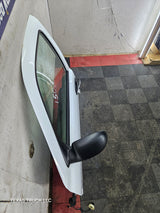 1999-2006 Chevrolet Silverado / GMC Sierra 1500 2500 3500 HD Front Driver Side Door LH