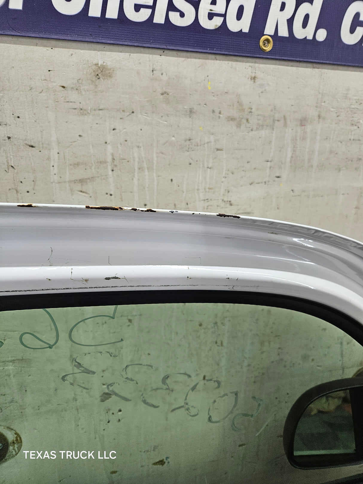 1999-2006 Chevrolet Silverado / GMC Sierra 1500 2500 3500 HD Front Driver Side Door LH