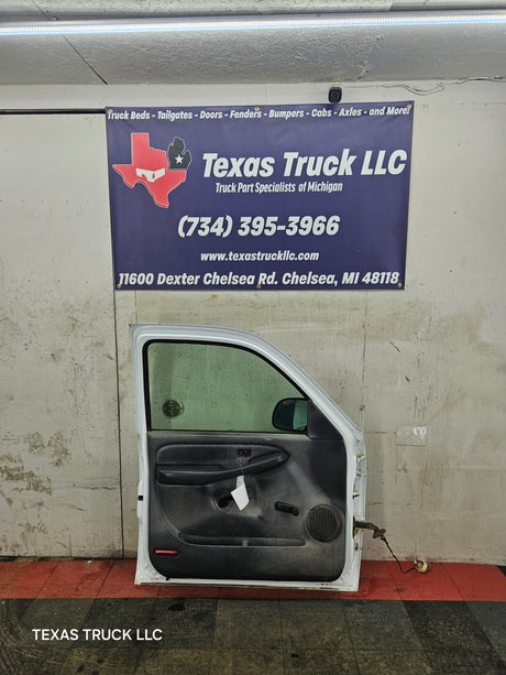 1999-2006 Chevrolet Silverado / GMC Sierra 1500 2500 3500 HD Front Driver Side Door LH