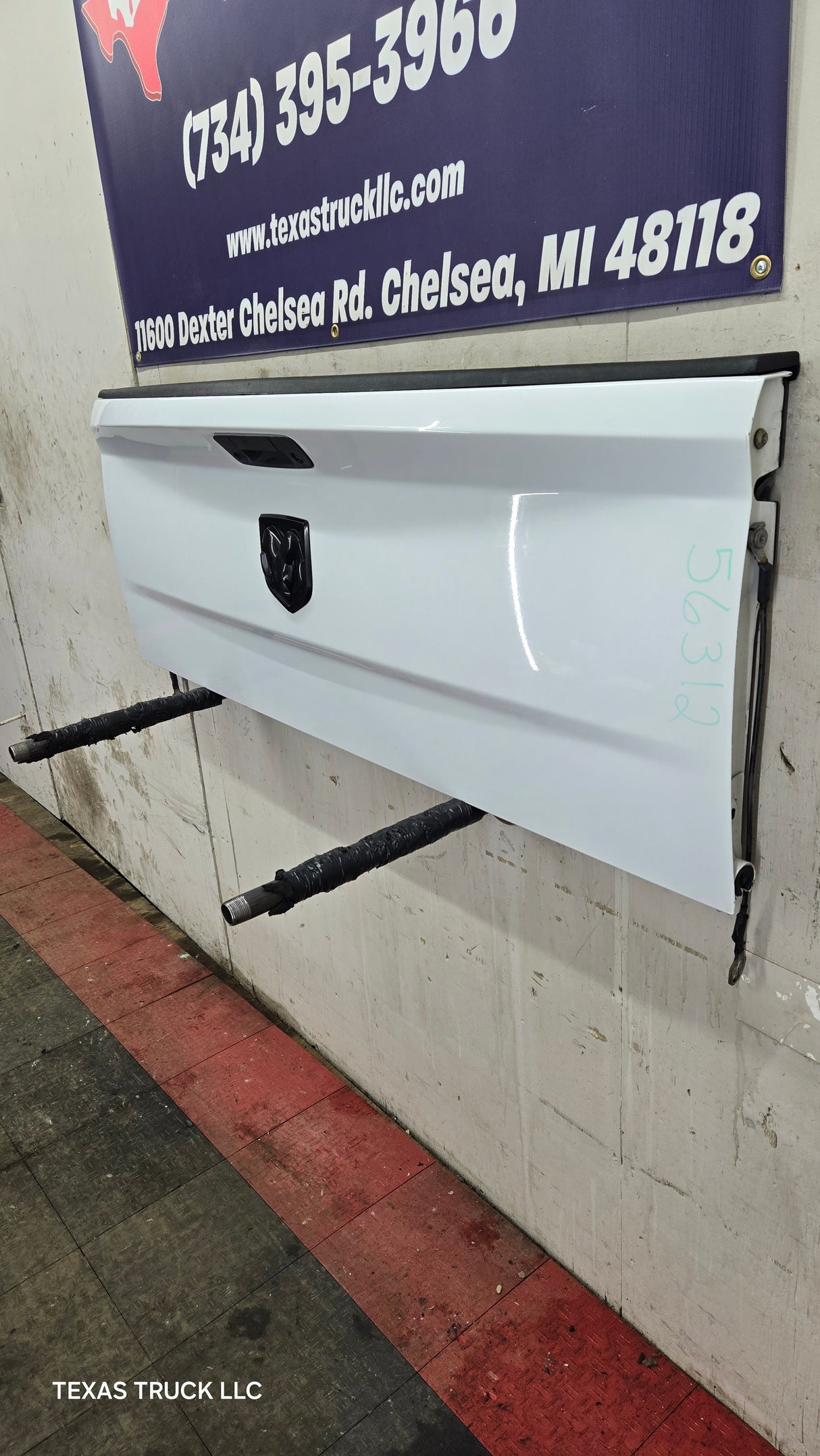 2009-2018 Dodge Ram 4th Gen 1500 2500 3500 Tailgate - Bright White Clear Coat