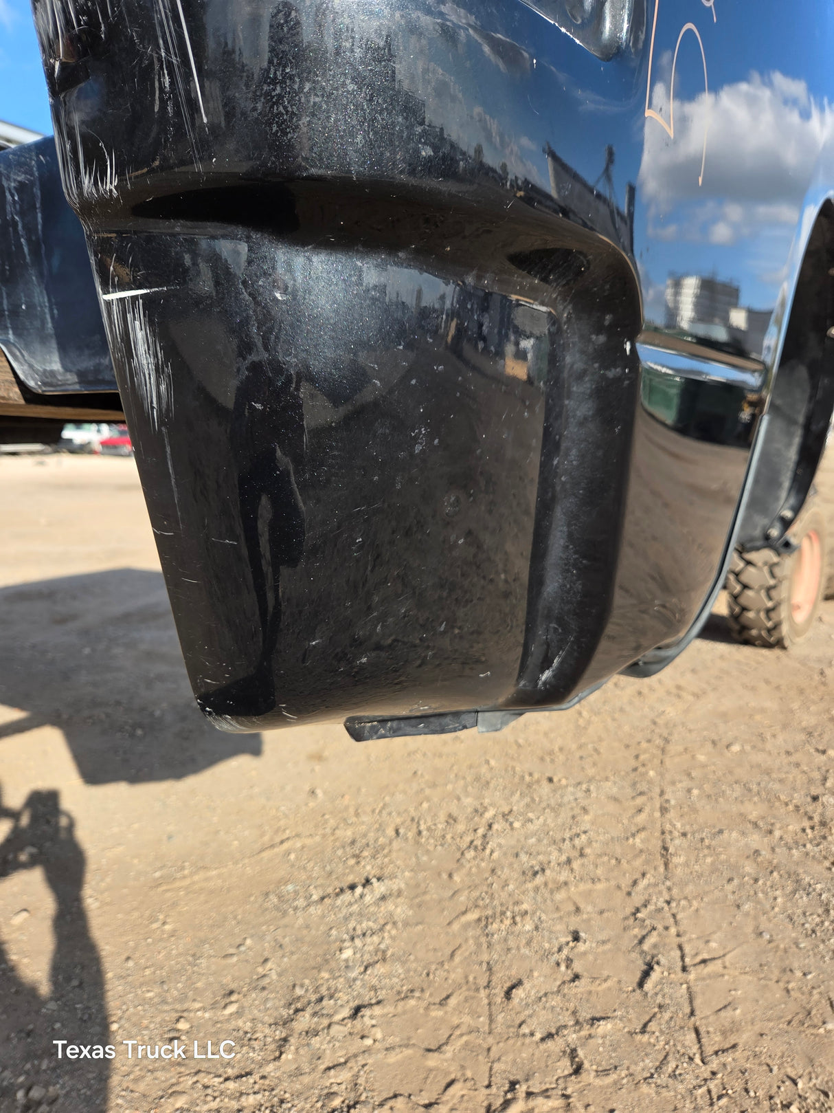 2009-2018 Dodge Ram 4th gen 1500 5' 7" Short Truck Bed "Rambox" Ram Box - Pearl Black
