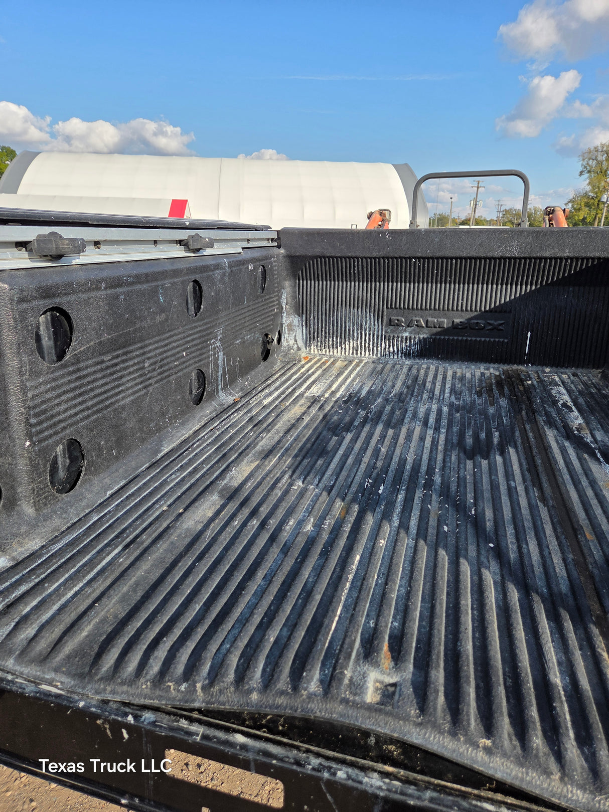 2009-2018 Dodge Ram 4th gen 1500 5' 7" Short Truck Bed "Rambox" Ram Box - Pearl Black