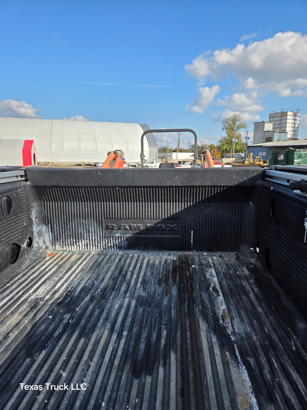 2009-2018 Dodge Ram 4th gen 1500 5' 7" Short Truck Bed "Rambox" Ram Box - Pearl Black