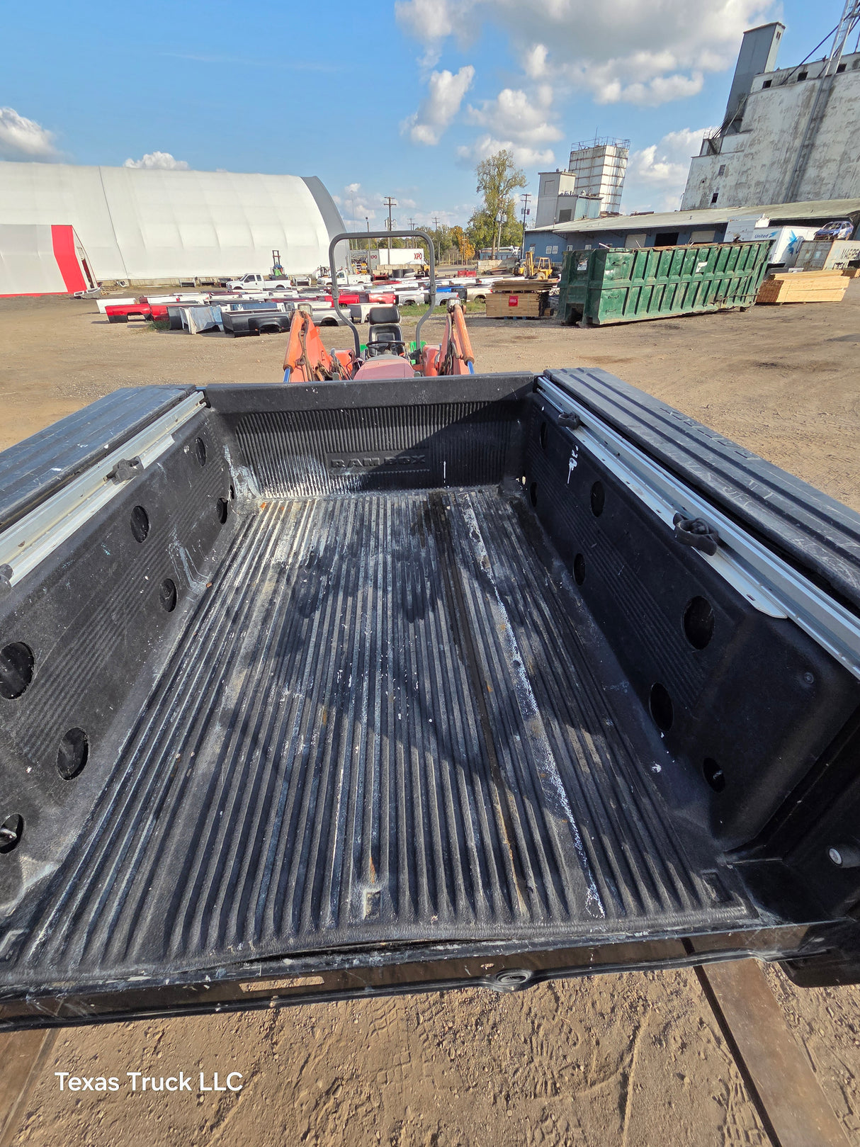 2009-2018 Dodge Ram 4th gen 1500 5' 7" Short Truck Bed "Rambox" Ram Box - Pearl Black