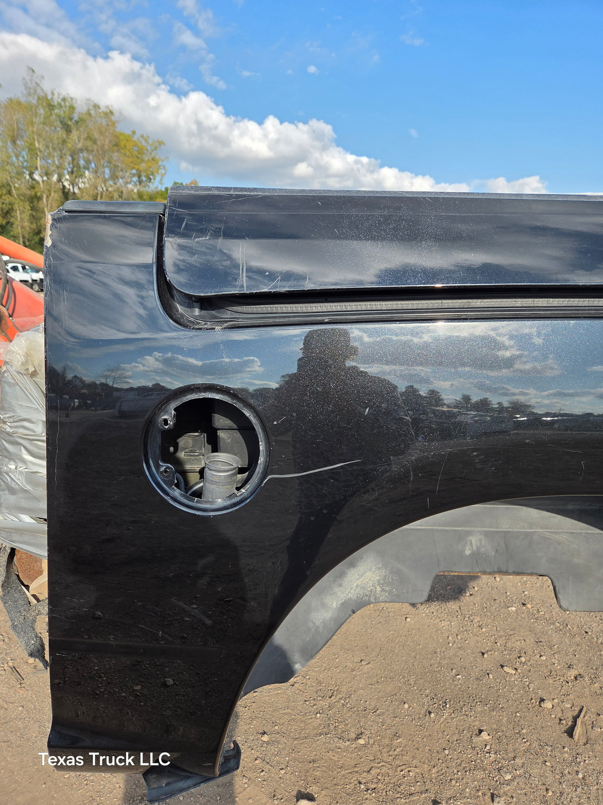 2009-2018 Dodge Ram 4th gen 1500 5' 7" Short Truck Bed "Rambox" Ram Box - Pearl Black