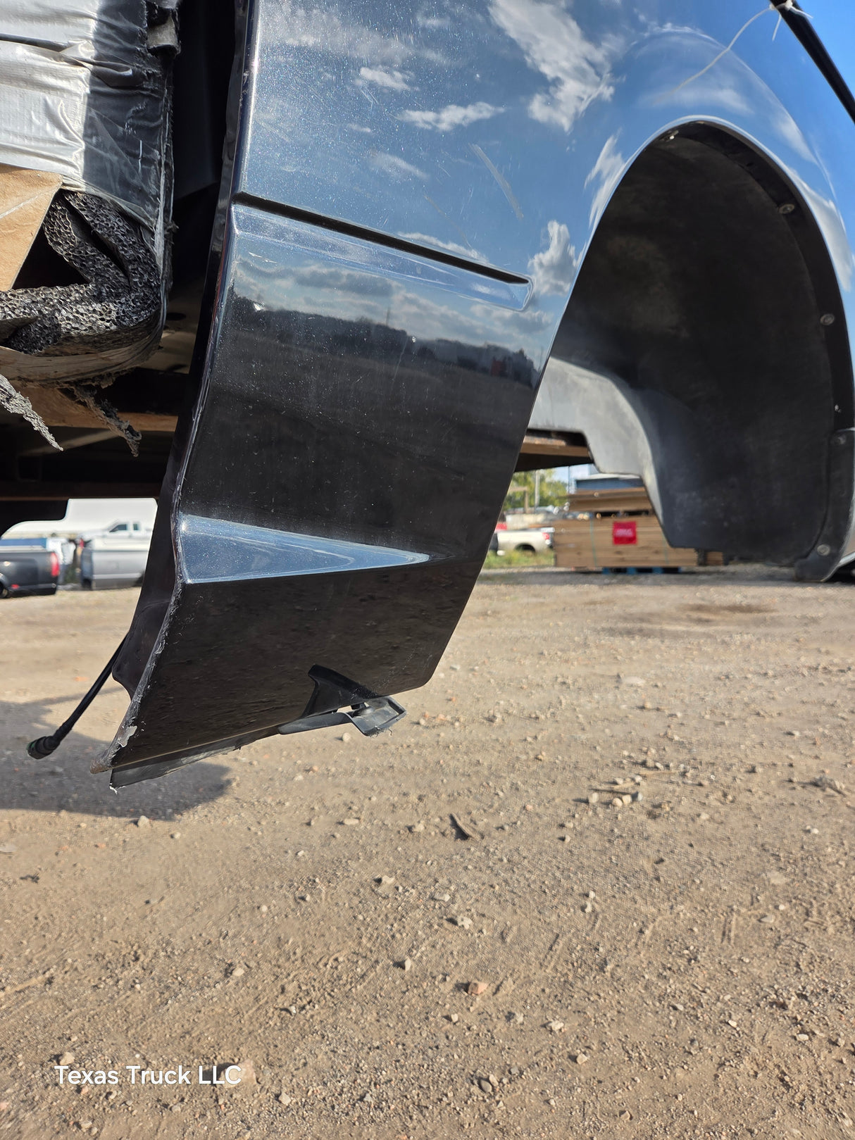 2009-2018 Dodge Ram 4th gen 1500 5' 7" Short Truck Bed "Rambox" Ram Box - Pearl Black