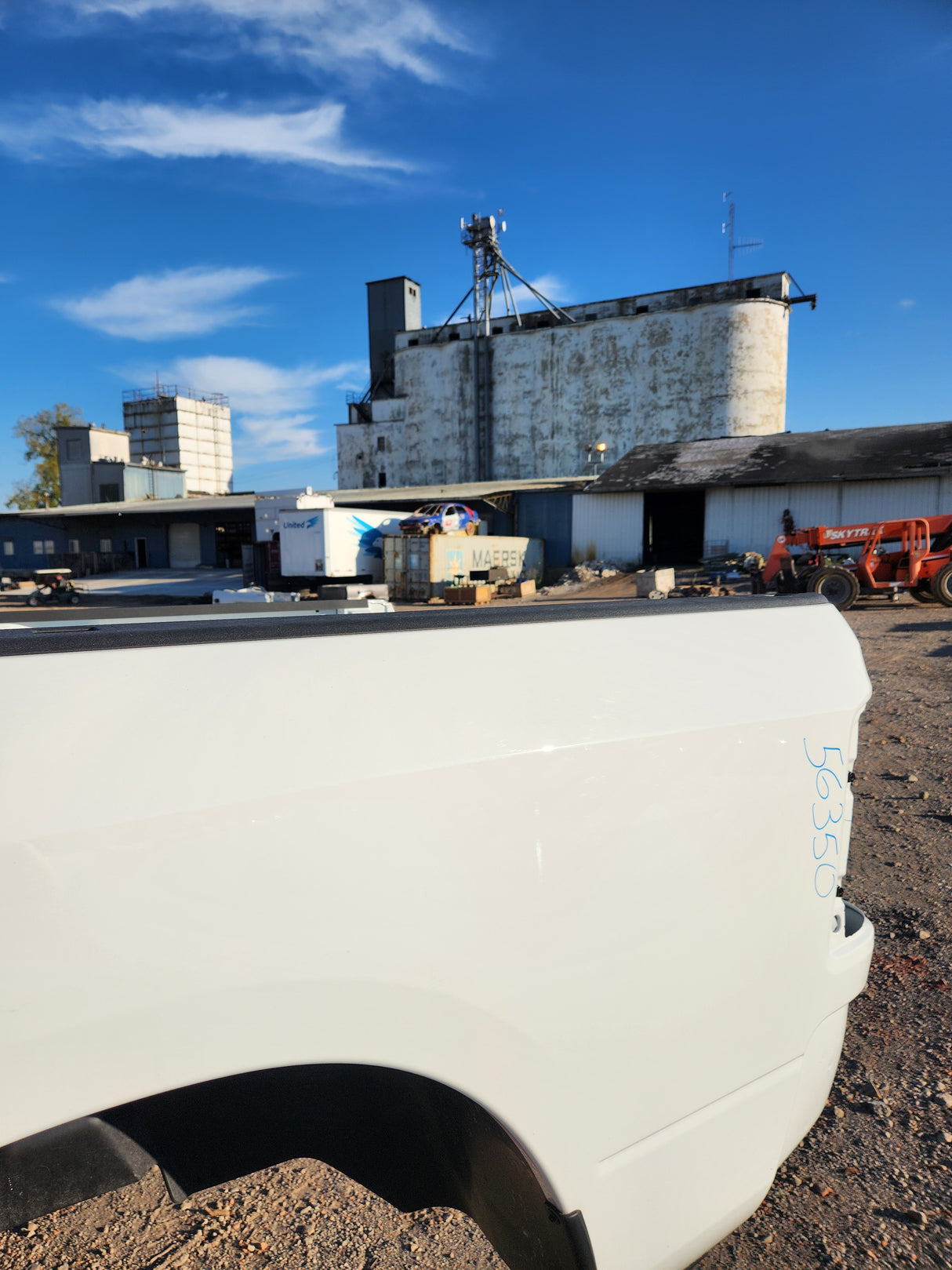 2009-2018 Dodge Ram 4th Gen 1500 2500 3500 8' Long Truck Bed - Bright White