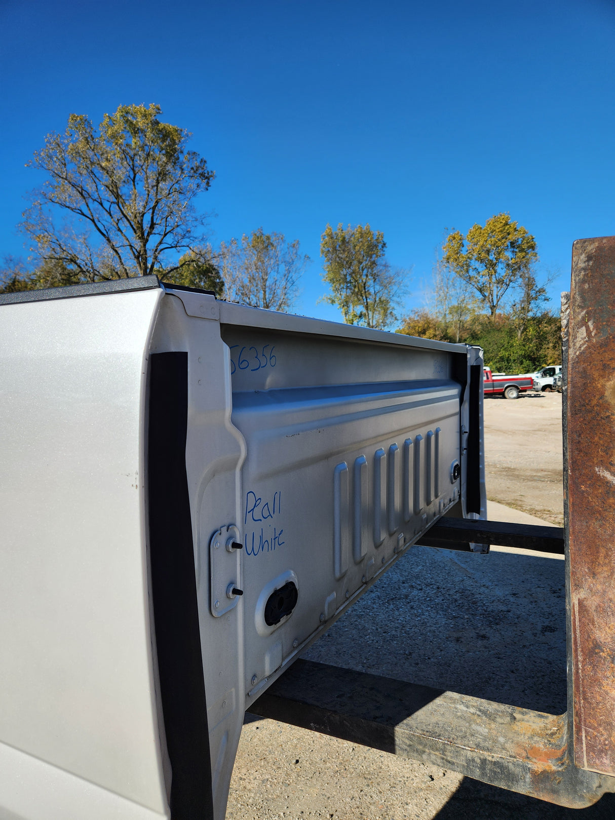2017-2022 Ford F250 F350 Super Duty 6' 9" Short Truck Bed - Pearl Metallic White