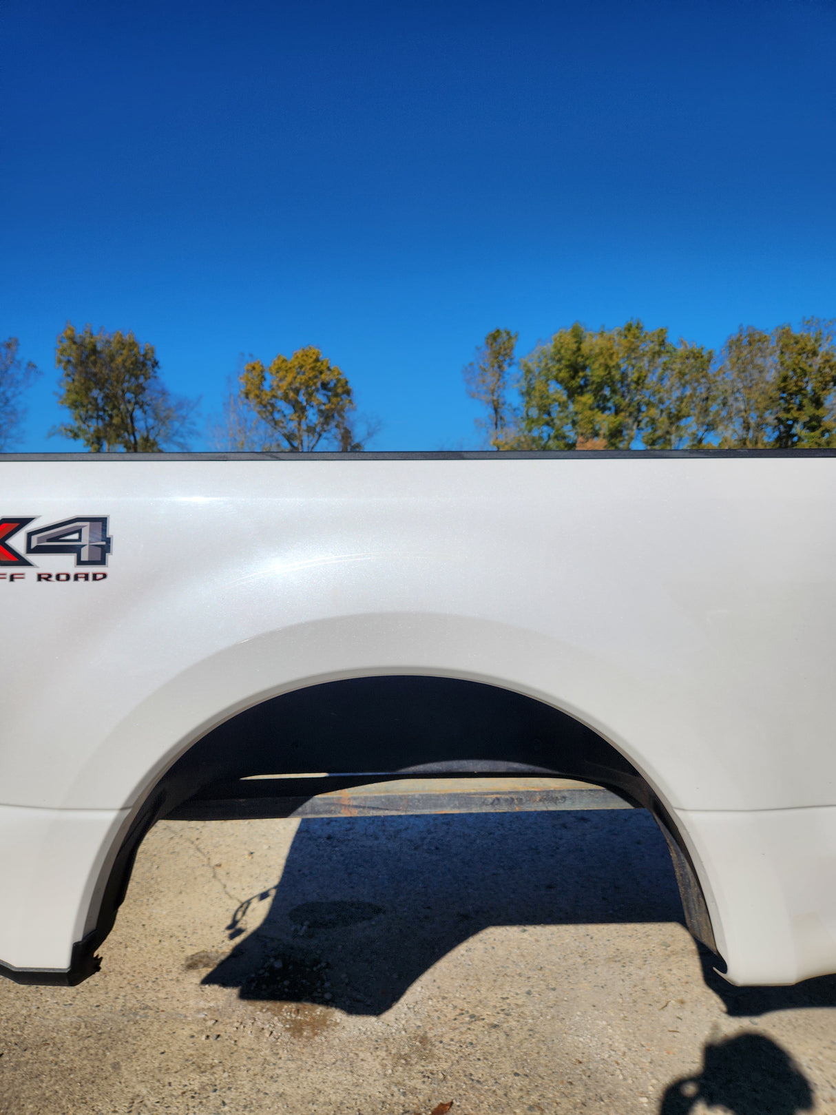 2017-2022 Ford F250 F350 Super Duty 6' 9" Short Truck Bed - Pearl Metallic White