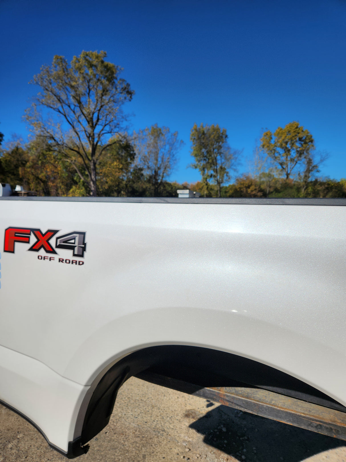 2017-2022 Ford F250 F350 Super Duty 6' 9" Short Truck Bed - Pearl Metallic White