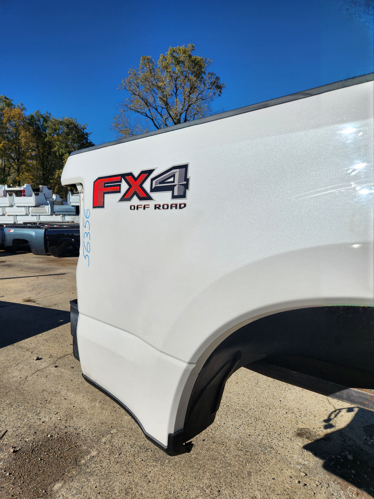2017-2022 Ford F250 F350 Super Duty 6' 9" Short Truck Bed - Pearl Metallic White