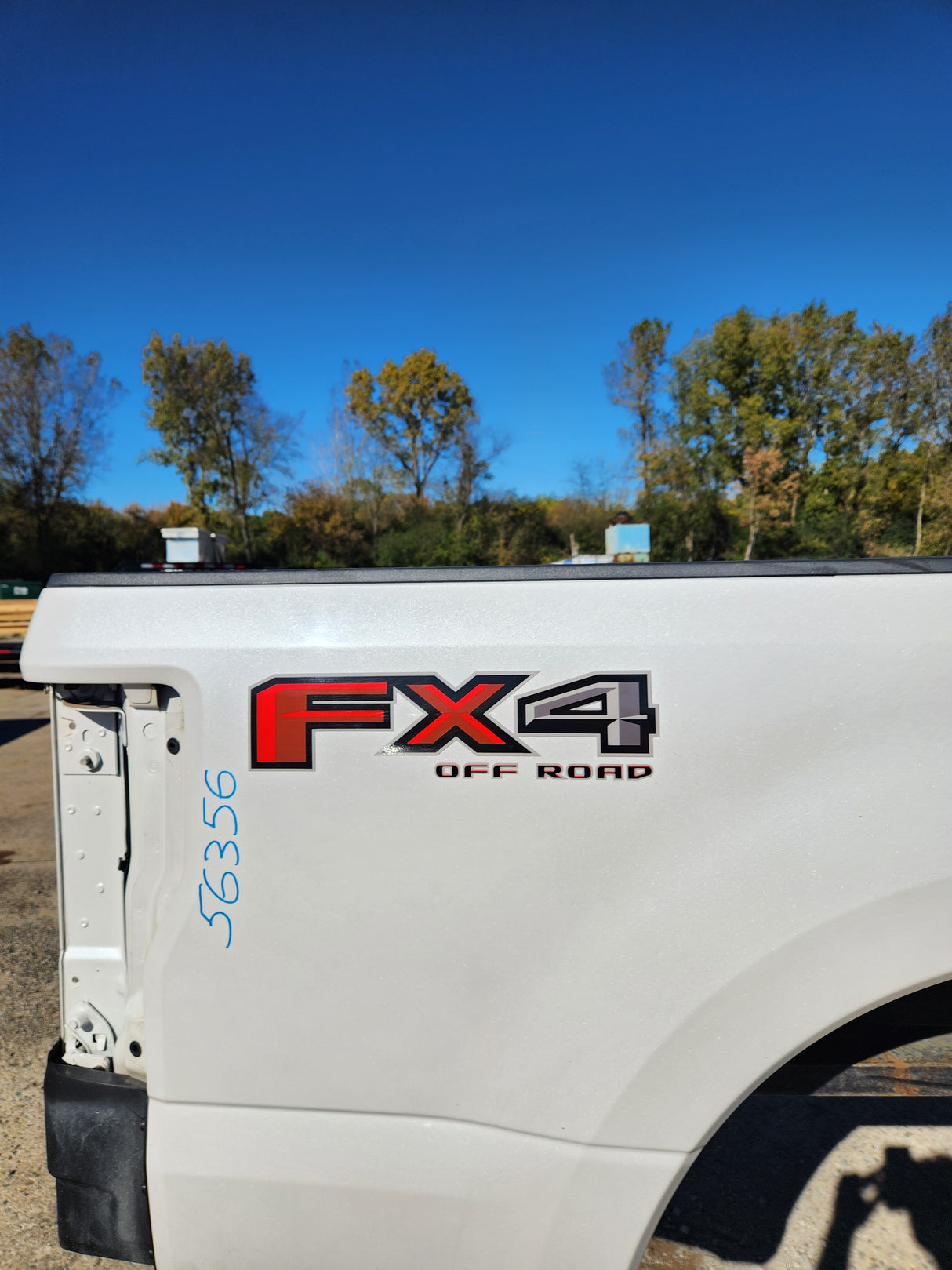 2017-2022 Ford F250 F350 Super Duty 6' 9" Short Truck Bed - Pearl Metallic White